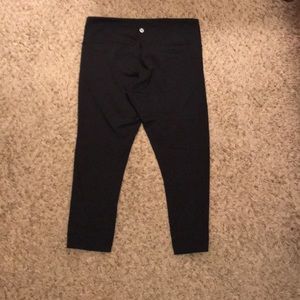Lululemon Wunder Under Cropped Leggings